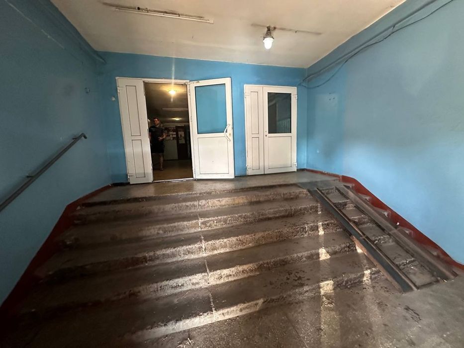 Продам кімнатну в гуртожитку