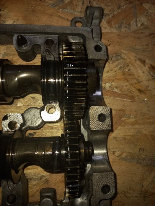 Розпрідвал Passat B7 CFFB CFF 2.0 Passat B7 Superb2 Tiguan распредвал