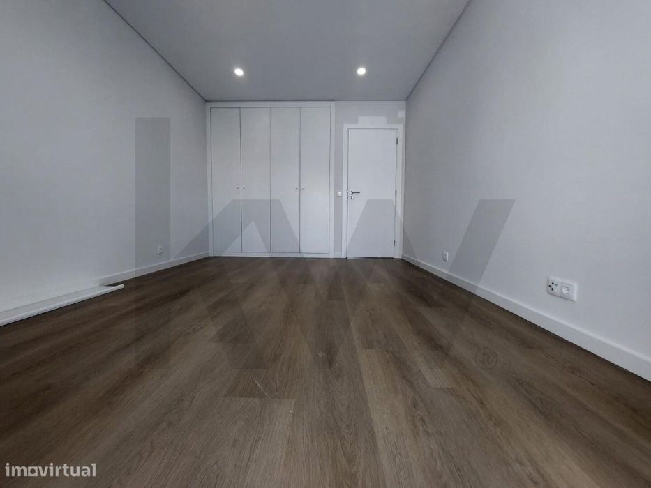 Apartamento T2 Renovado no Centro da Ericeira