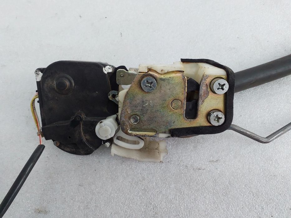 Fechadura / fecho porta trás direito ROVER 45 Hatch (RT)
