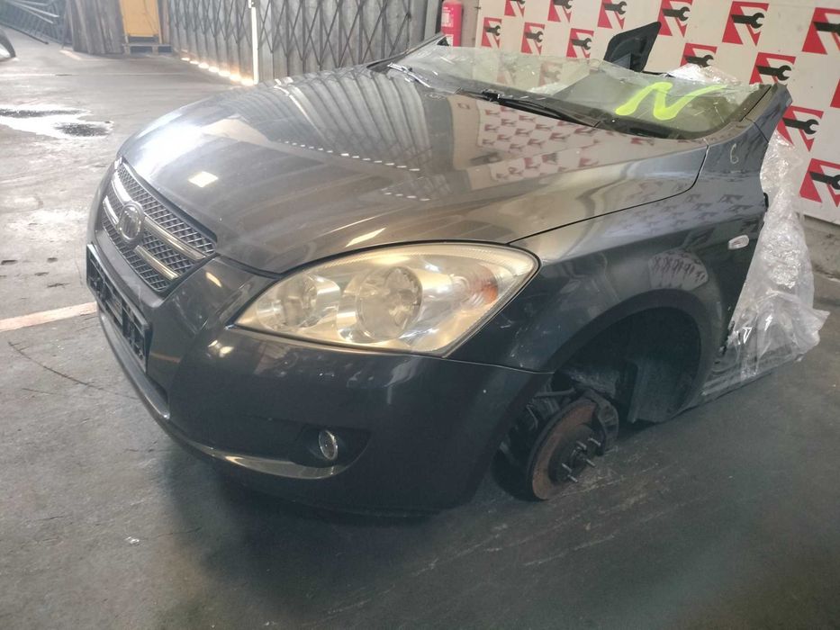 Frente Completa Kia Ceed 1.6i 2008 #F39