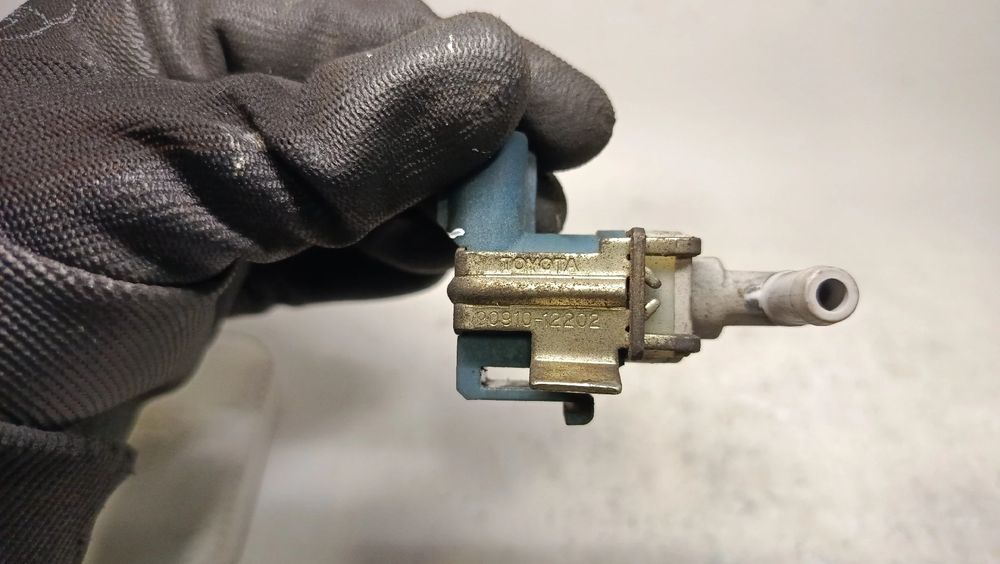Válvula controlo de ar TOYOTA Yaris (_P1_)