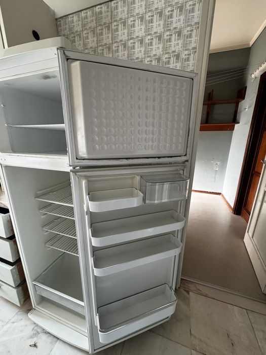 Frigorífico Bosch Cooler 150cm