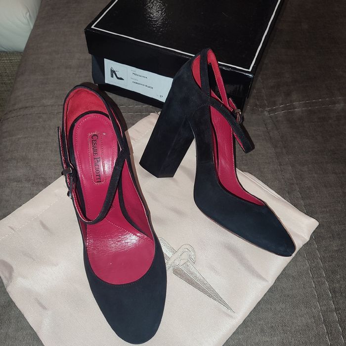 Жіночі туфлі Cesare Paciotti, Італія