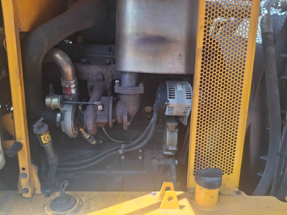 Ładowarka kołowa jcb 411 ht r. 2004 zamiana mozliwa