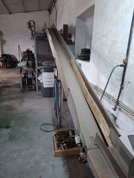Vendo material para produção de rolhas