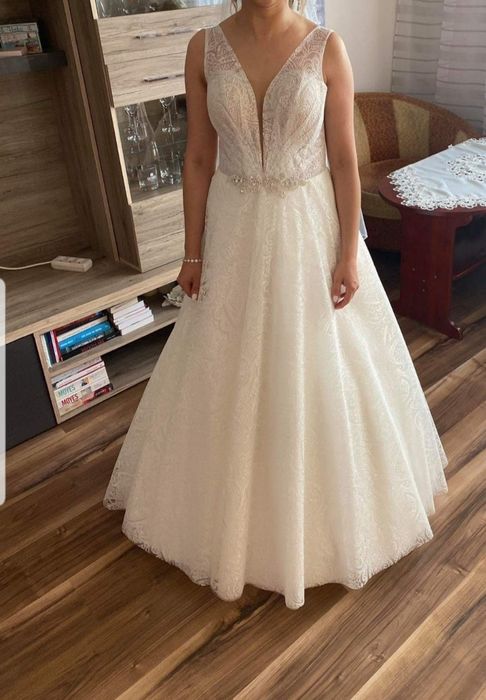 Suknia ślubna weselna