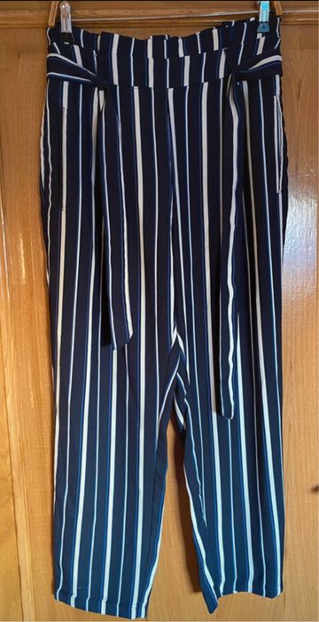 Calças da Stradivarius