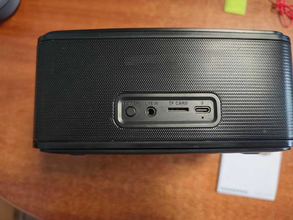 Портативна Bluetooth колонка DOSS SoundBox