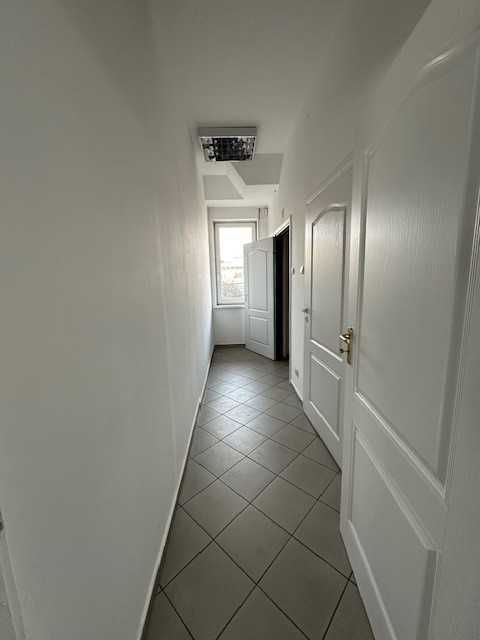 Lokal biurowo-usługowy o pow. 78,76 m2 centrum – Rynek