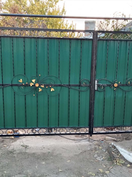 Услуги сварщика.навесы.беседки .ворота , заборы,двери входные ...