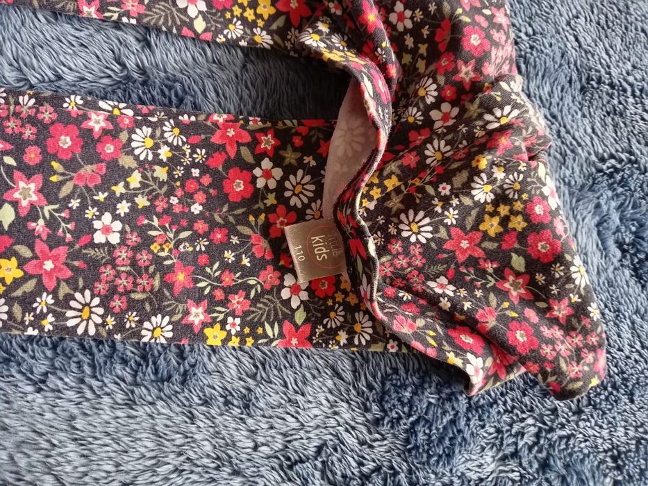 2 szt legginsy 104-110