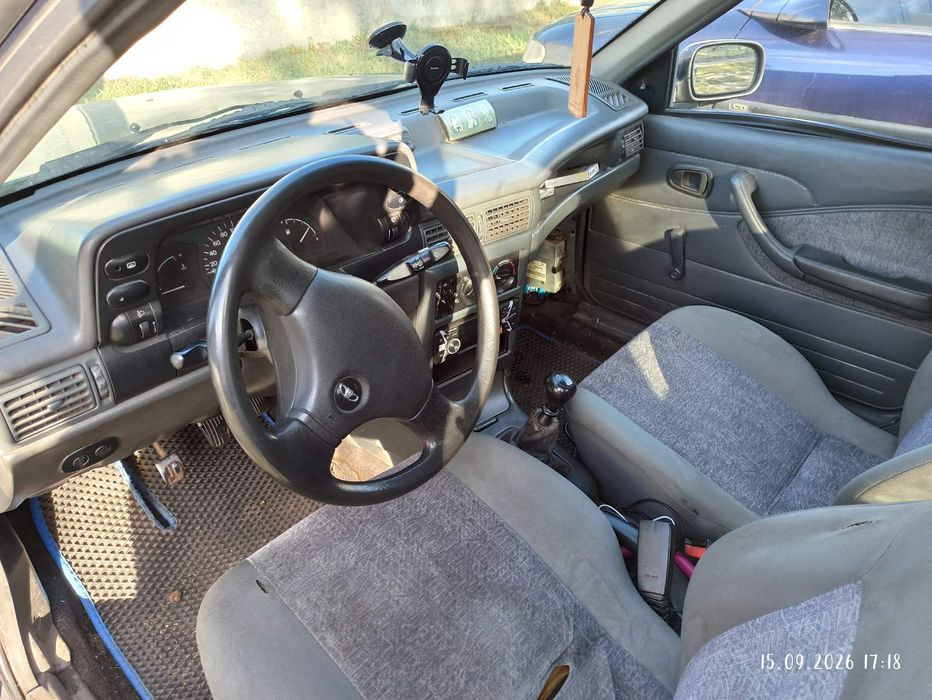 продам автомобіль Daewoo  nexia 1.5 16v