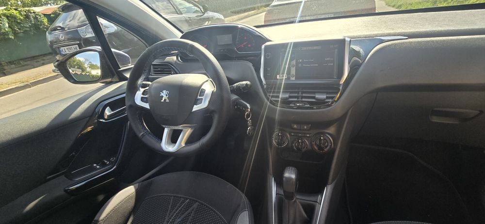 Peugeot 208 2013 VIN VF3CCHMZ0CT159210 фото оголошення 12 з 24