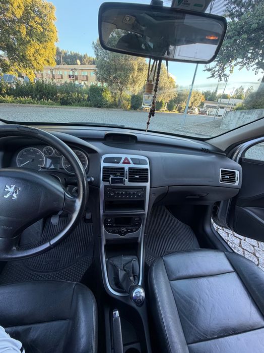 Peugeot 307 SW 1.6 HDi (2004)