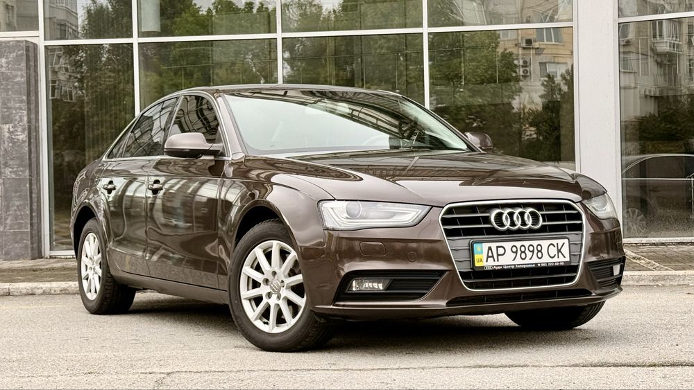 Продам Audi A4 официал
