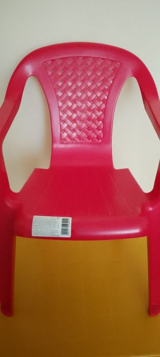 Plastikowych stolik dla dzieci