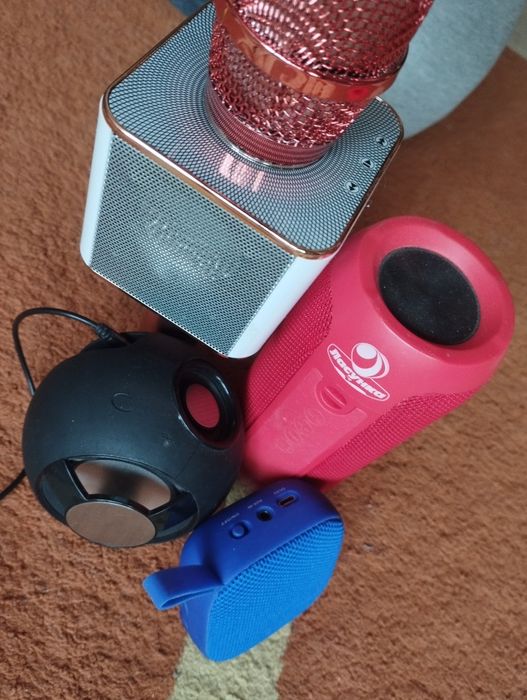 Блютуз музична колонка