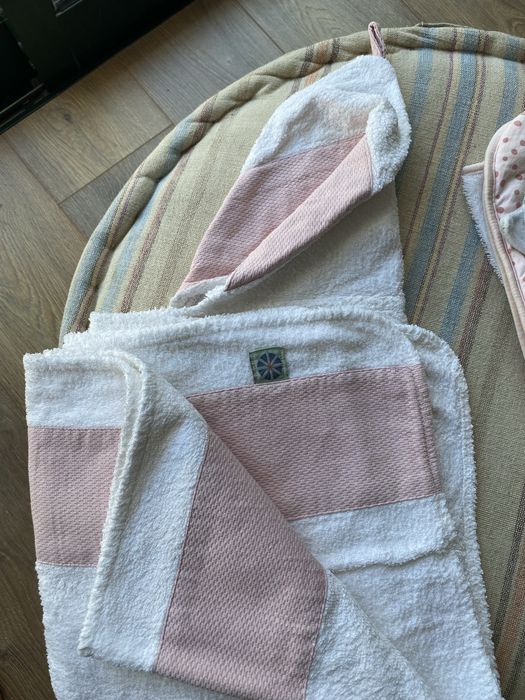 2 toalhas de banho bebé
