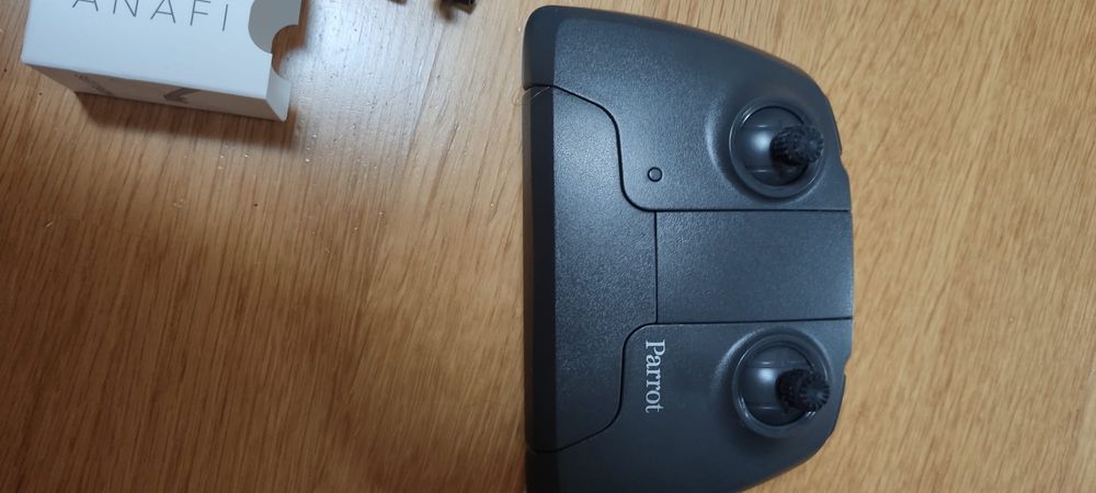 Drone Parrot Anafi - Como Novo - 3 Baterias - 350€