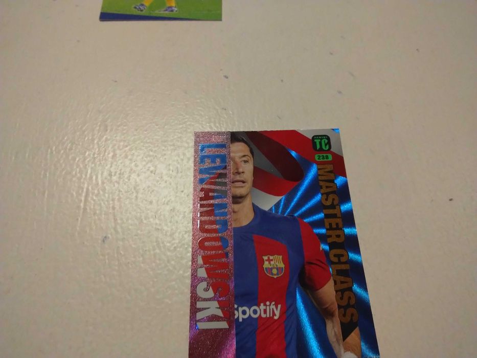 10 kart piłkarskich Barcelony