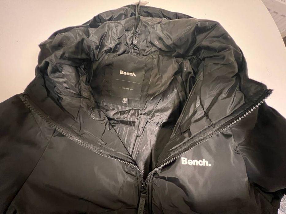 Жіночий зимовий пуховик Bench (оригінал)