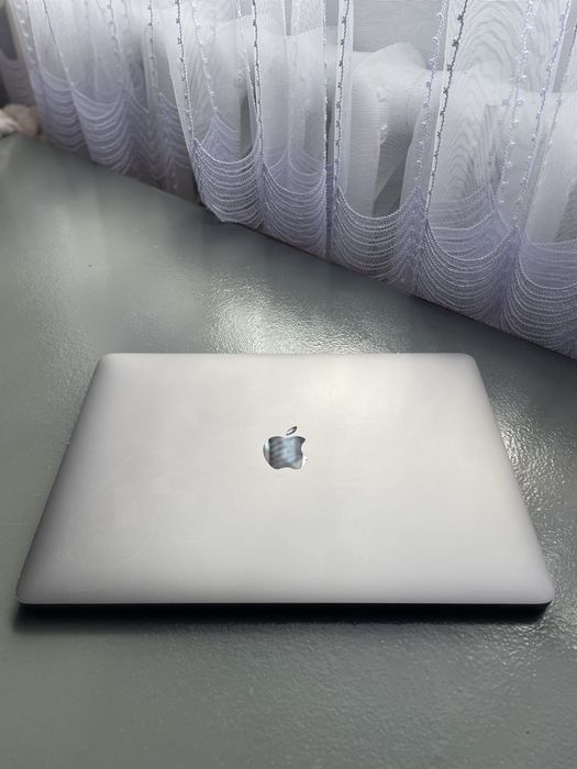 MacBook Pro 2016/512/8гб