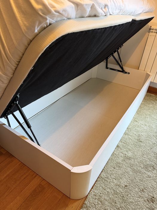 Vende-se cama 180 × 90 cm — 50 €