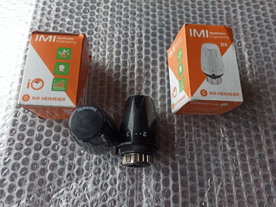 Термоголовка на радиатор отопления Германия