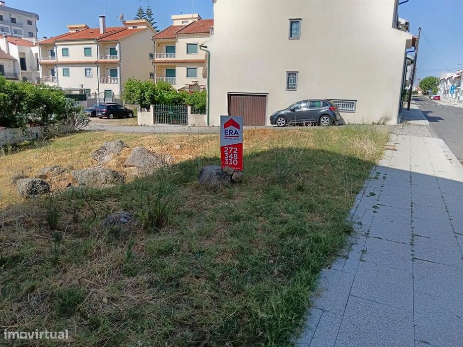 Terreno para comprar, 270 m² — Castelo Branco, Castelo Branco