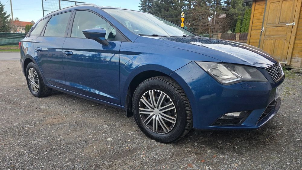 Seat Leon 1.2 Pb 102 KM niebieski metalik zadbany pełna dokumentacja