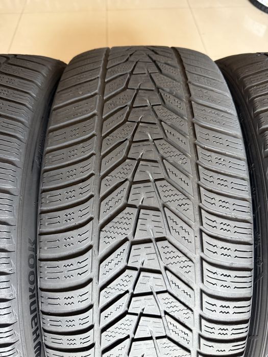 Шини зимові 255/45/20 Hankook зимние шины 255/45r20