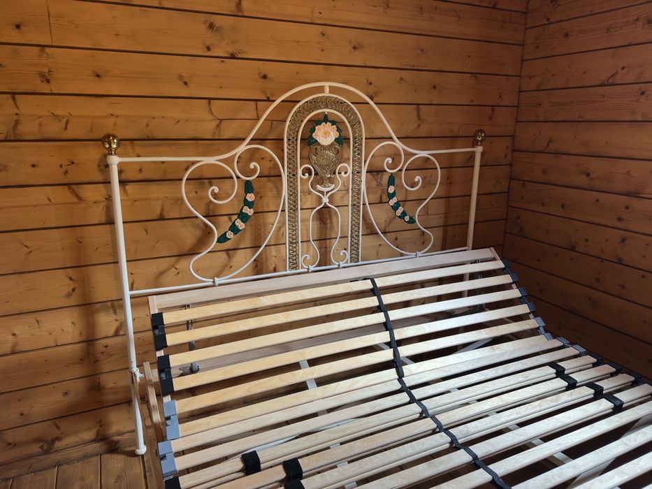 Cama de Ferro Vintage 140×200 cm com Estrado Articulado Novo – 319 €