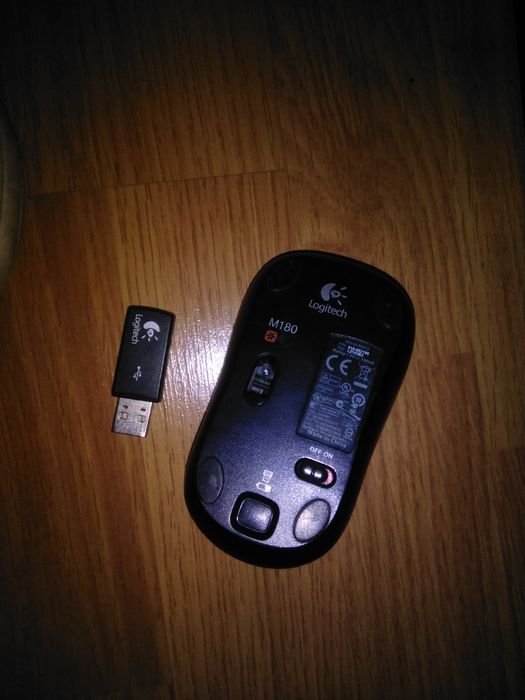 Продам бездротову Logitech