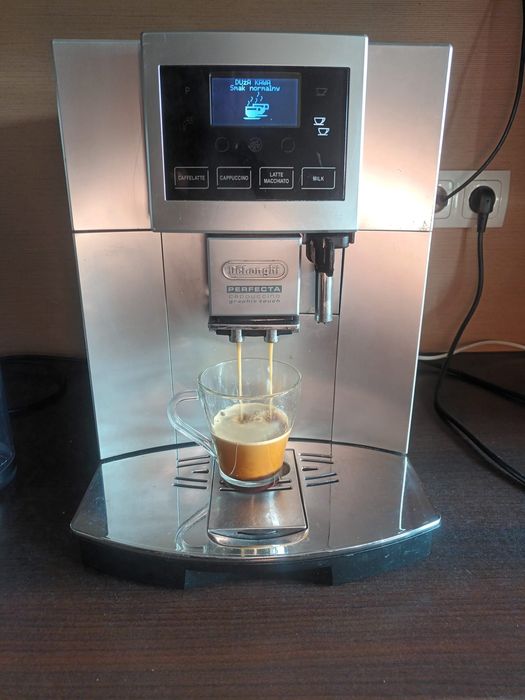 Ekspres do kawy Delonghi Perfecta Cappuccino  graphic touch