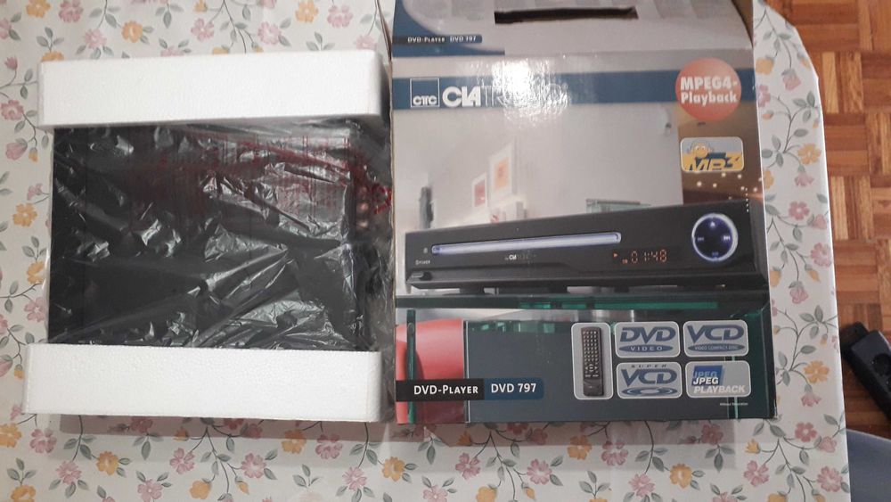 CLATRONIC DVD Player DVD 797 - NOVO, na caixa.