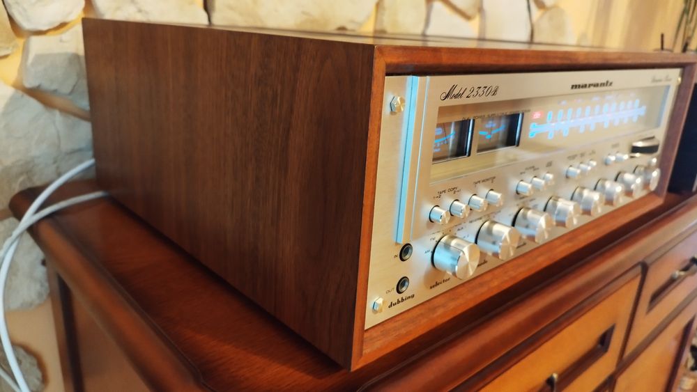 Amplituner Marantz 2330 b