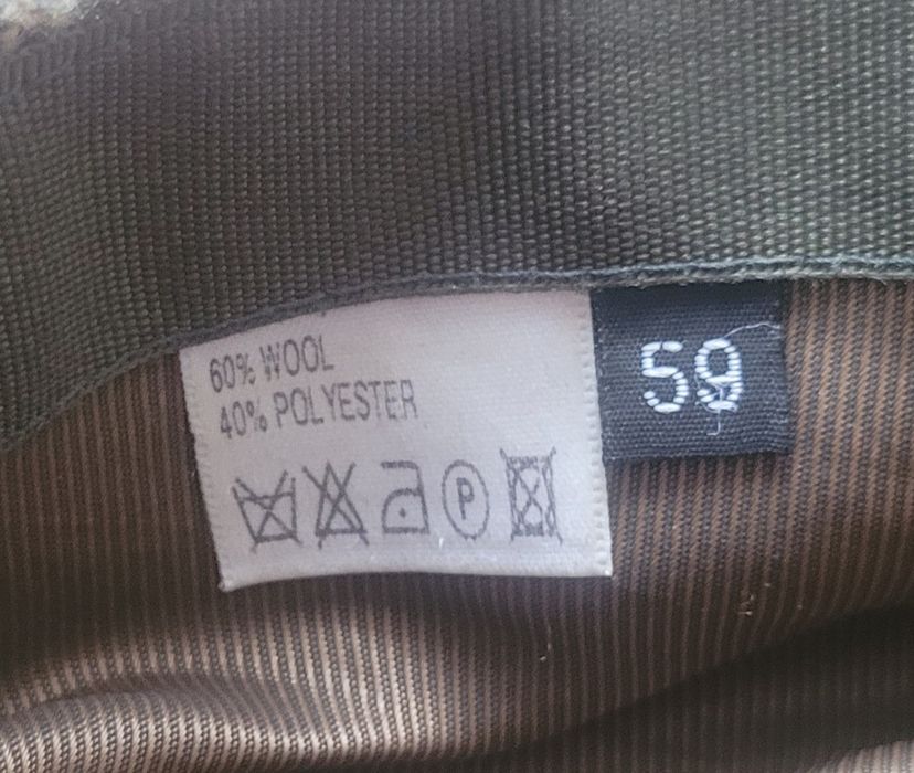 Кепка в клітинку
