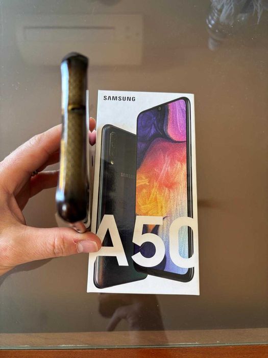 Samsung Galaxy A50 – 128GB – Dual SIM – Como Novo