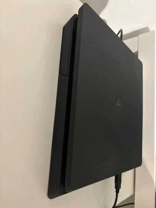 PlayStation 4 (sem comando)