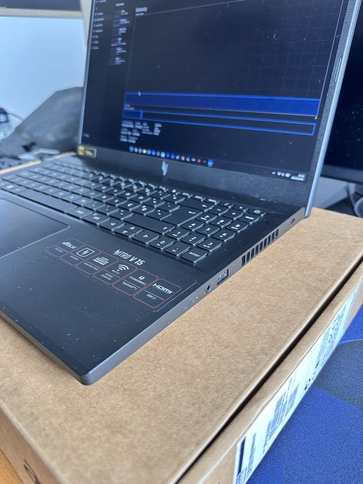 Acer Nitro V15 | i7-13620H | RTX 4060 | 16GB DDR5 | 1TB | Garantia até 03/2028
