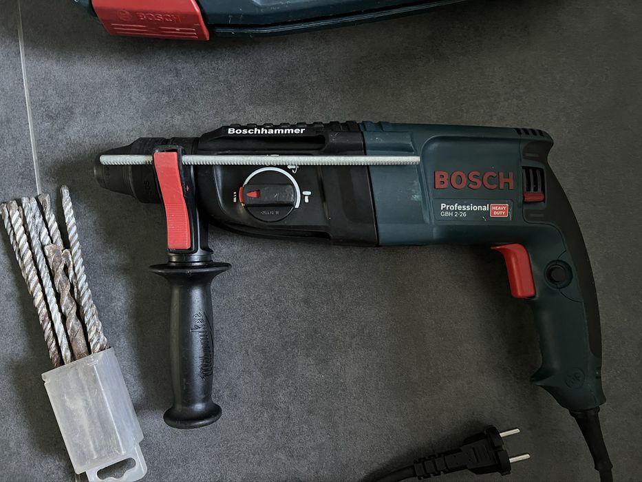Мережевий перфоратор Bosch GBH 2-26 (2.7Дж)