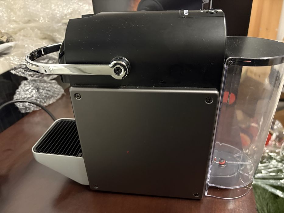 Maquina Nespresso Pixie