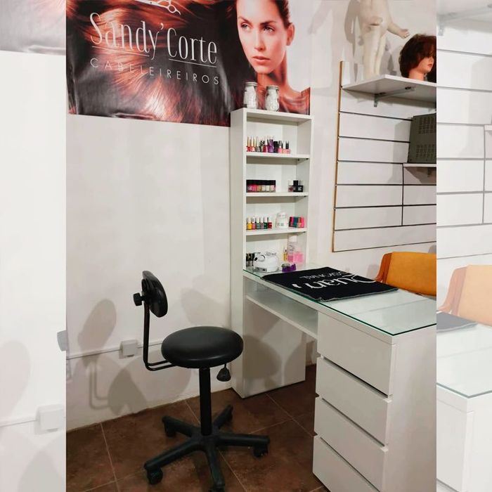 Mesa de manicure | unhas de gel