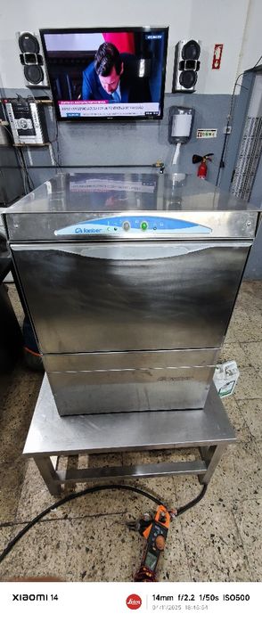 Vendo máquina de lavar loiça industrial Lamber