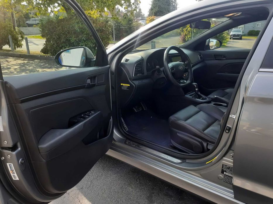 Hyundai Elantra      2018