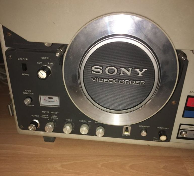 SONY Катушечный студийный магнитофон.