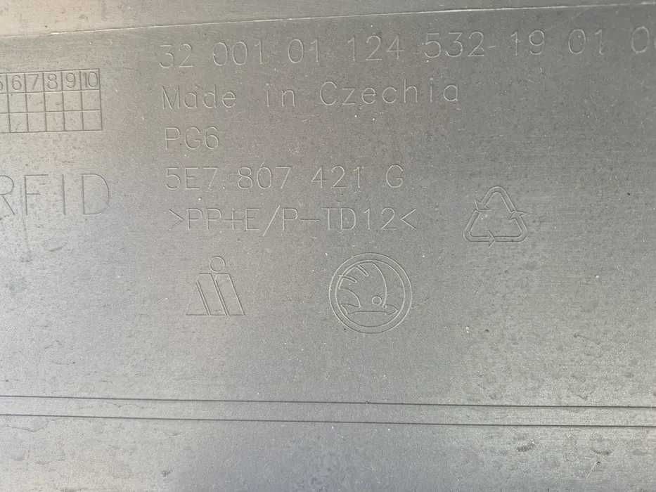 Zderzak tył Skoda Octavia 4 kombi, lift. 5E7.807.421G