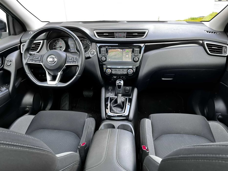 Wynajem samochodów, wynajem auta, wypożyczalnia-Nissan QASHQAI AUTOMAT