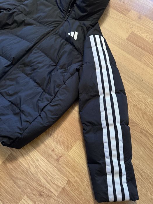 Adidas Essentials Insulated Hooded Jacket зимова курточка